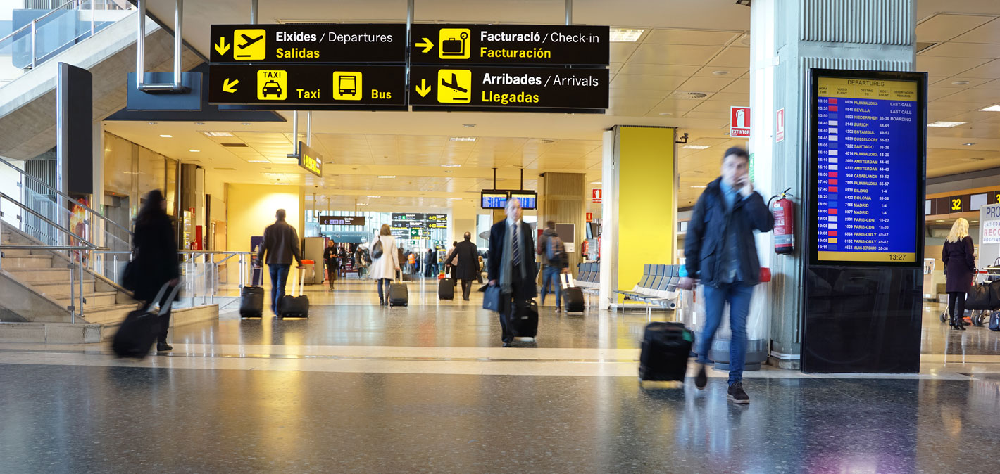 closest airport to Deluxe Inn Hawthorne/LAX is Hawthorne Municipal Airport
