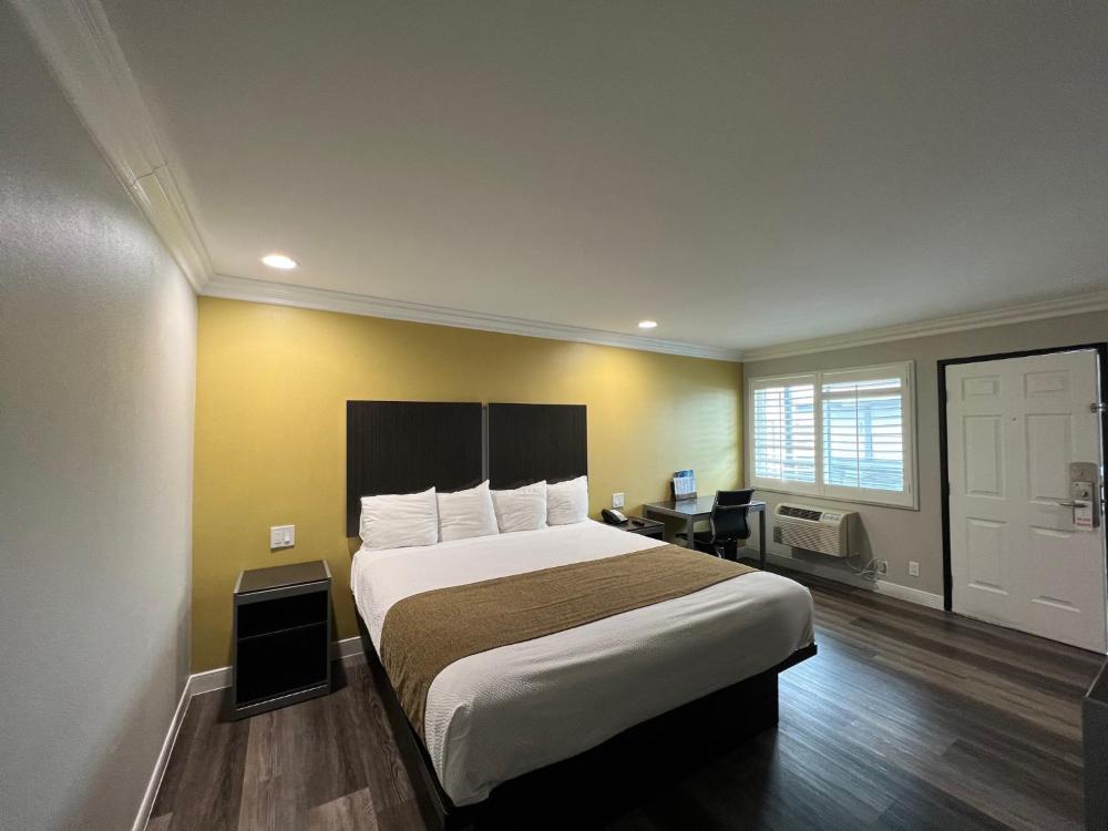 Guest Room Amenities